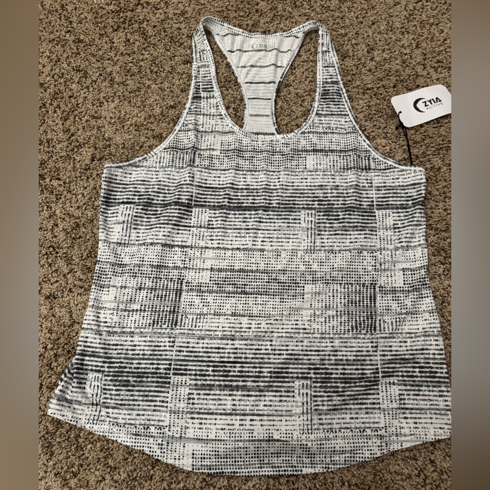 Zyia XL Black & White Patterned Activr tank top Top